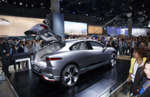 jaglaautoshow16111620a