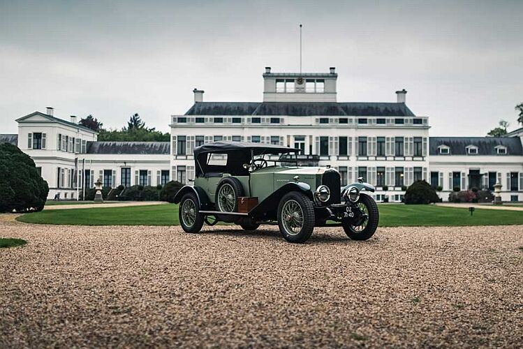 WheelsatthePalace_UA