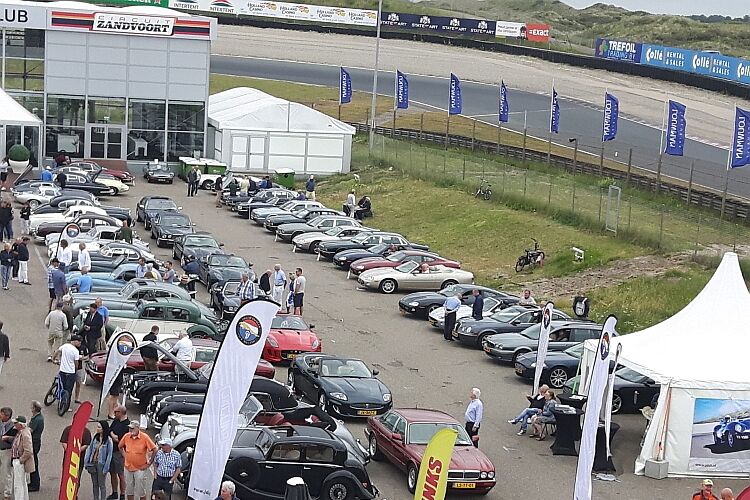 2026.06.21 Jaguar-Daimler-stand _UA